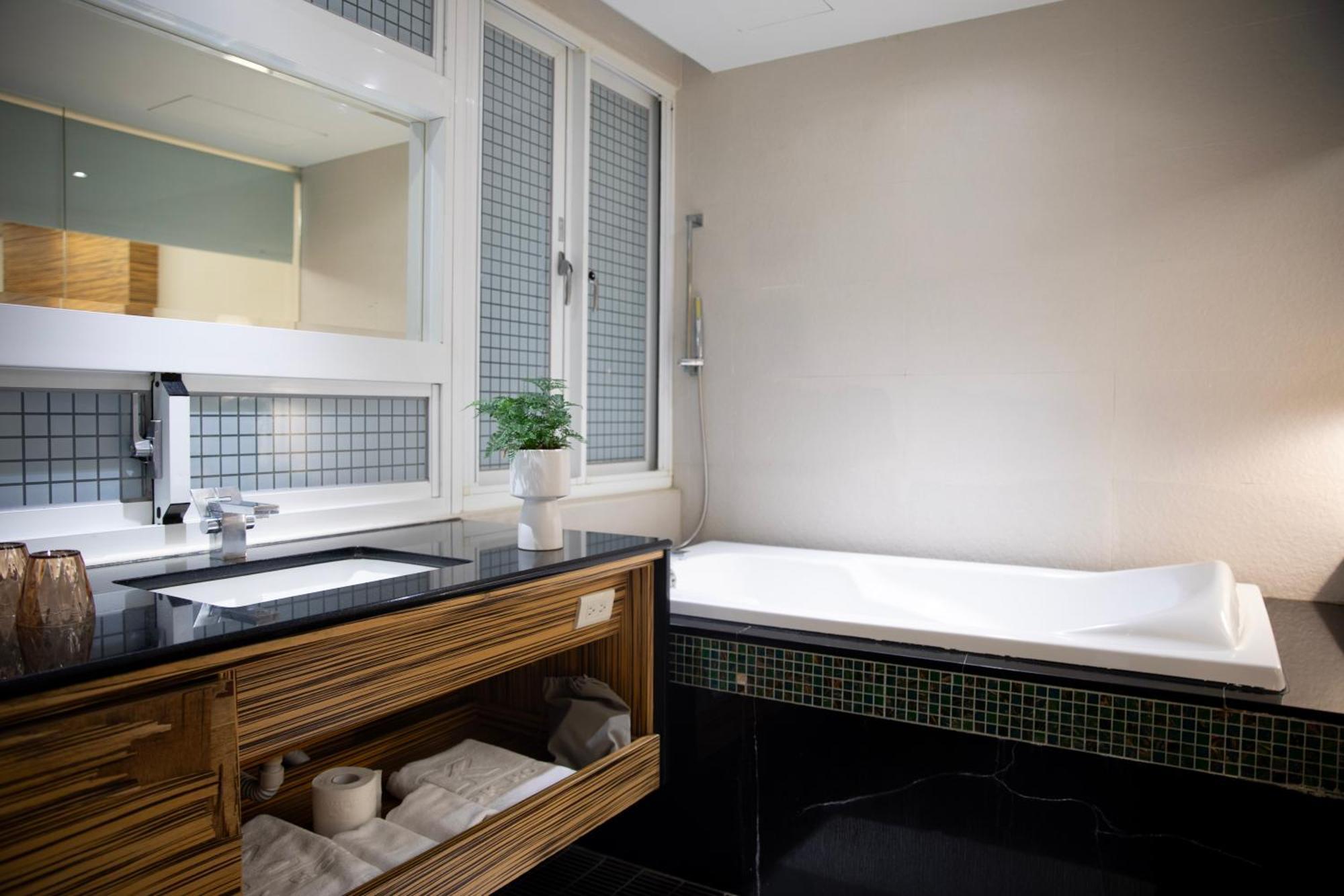 Kapok Hotel & Resorts Лодун Экстерьер фото